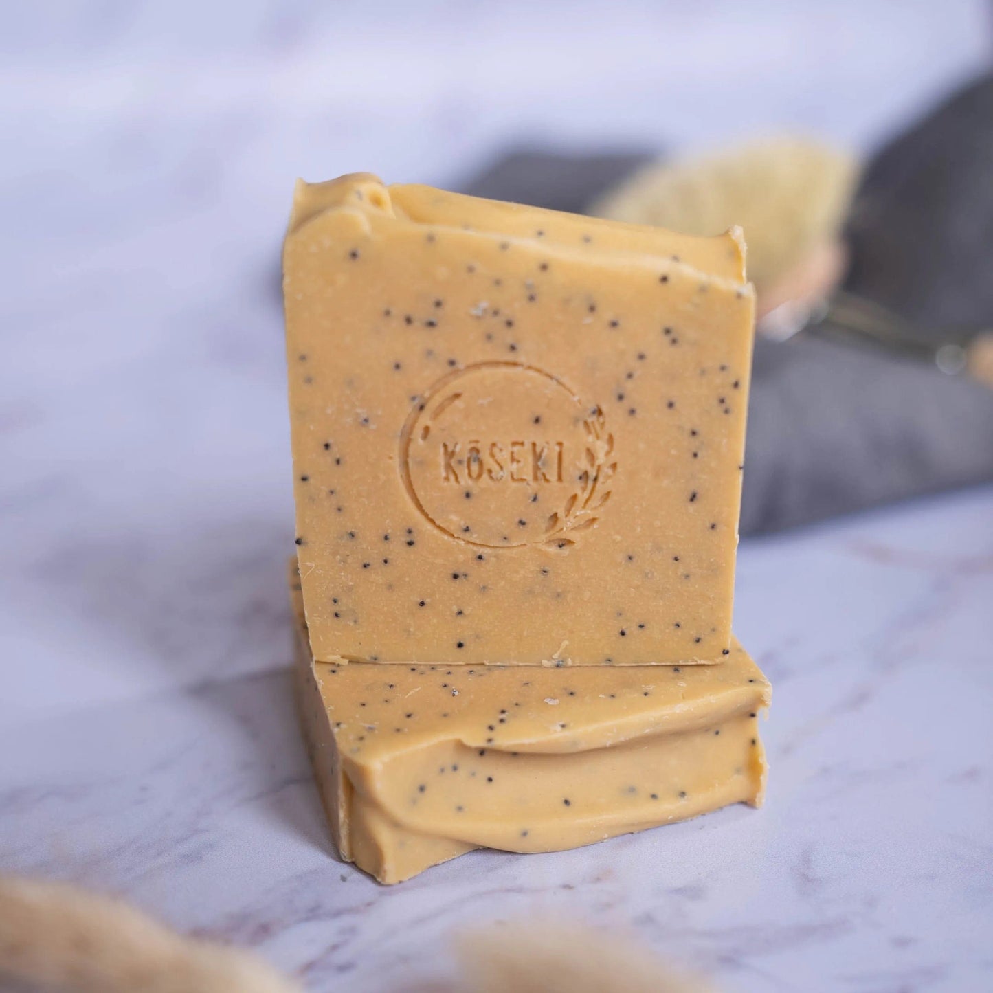 Remon Savon Exfoliant Citronné - 100g - Koseki La Pierre Parfumée - Ethni Beauty Market