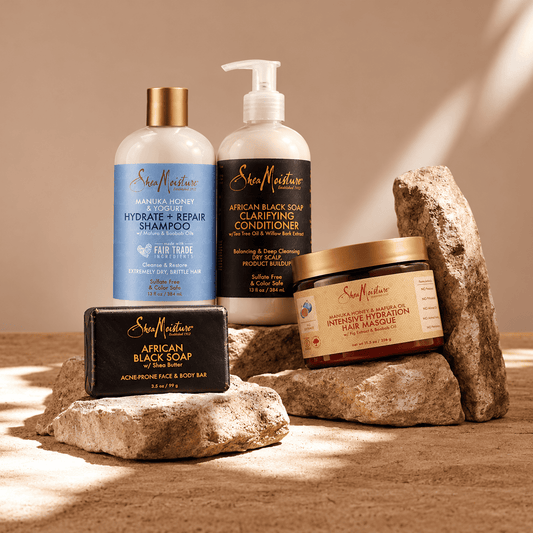 Shea Moisture Repair Routine Kit comprenant un savon noir africain de 99 g, un shampoing hydratant au miel de manuka de 384 ml, un après-shampoing au charbon de bambou de 384 ml et un masque capillaire hydratant de 326 g