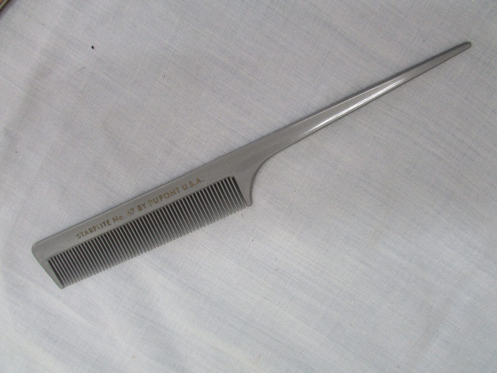 Hercules Sagemann - Peigne fin à queue "Triumph master 95/260" - 50g - Hercules Agemann - Ethni Beauty Market