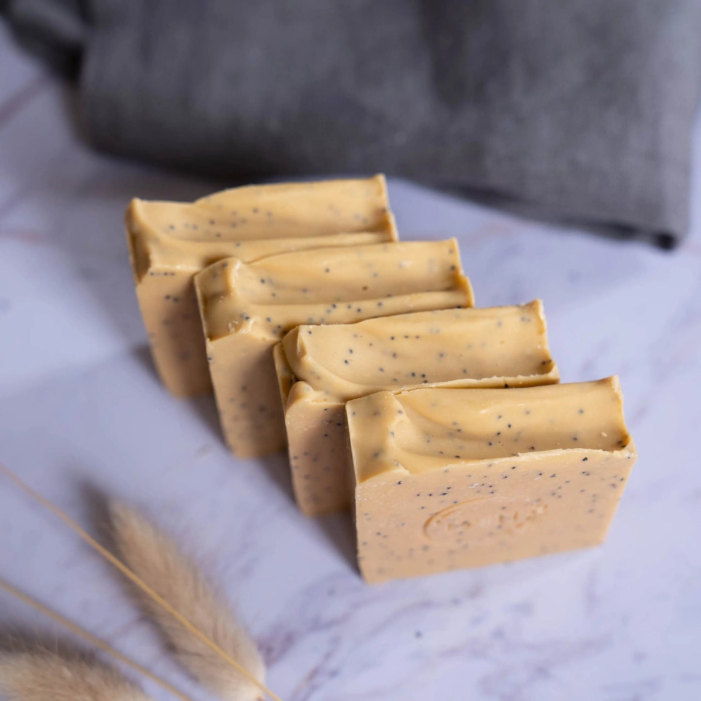 Remon Savon Exfoliant Citronné - 100g - Koseki La Pierre Parfumée - Ethni Beauty Market