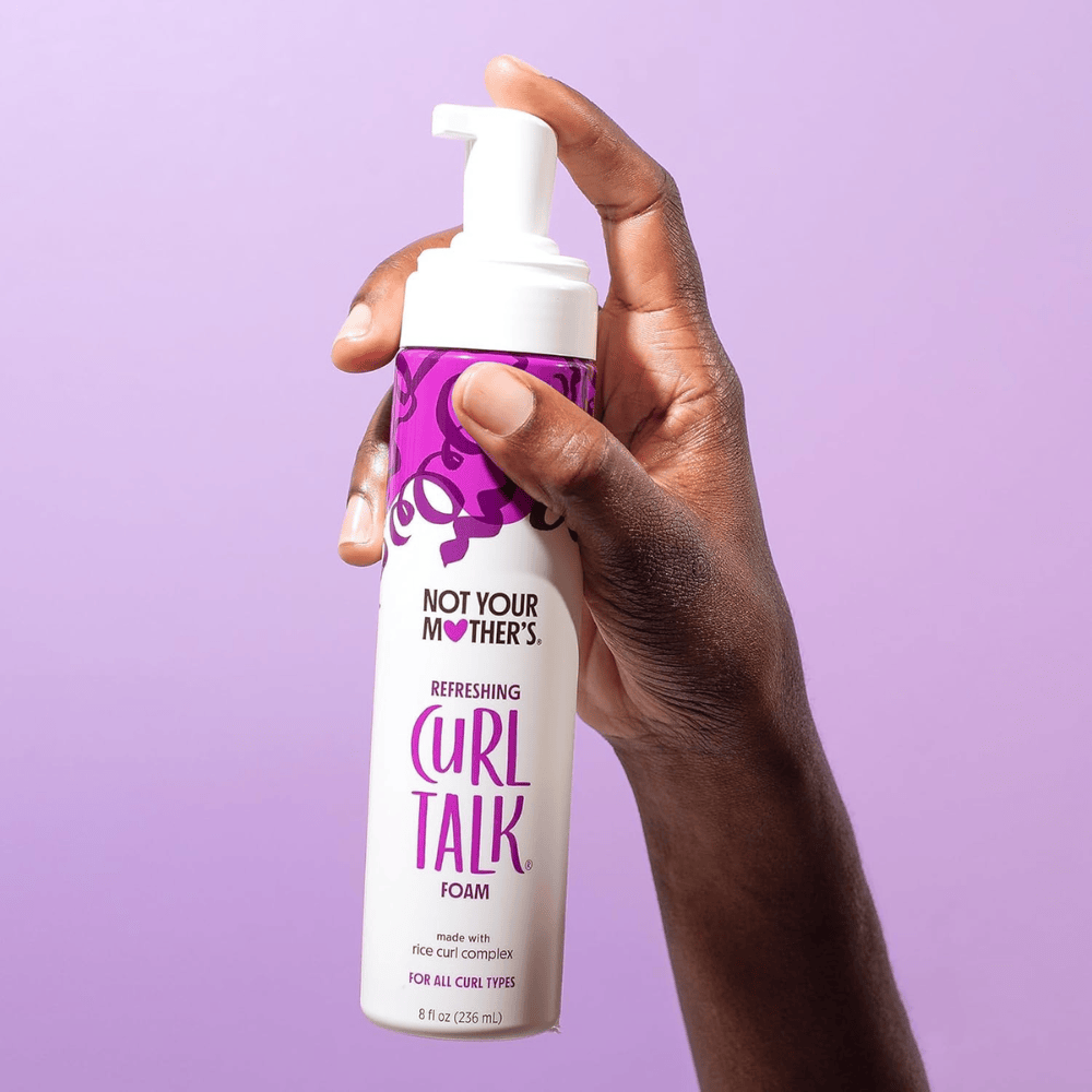 Not Your Mother's Curl Talk Mousse Capillaire Not Your Mother's - Mousse Rafraîchissante Curl Talk "Refreshing Foam" - 236ml